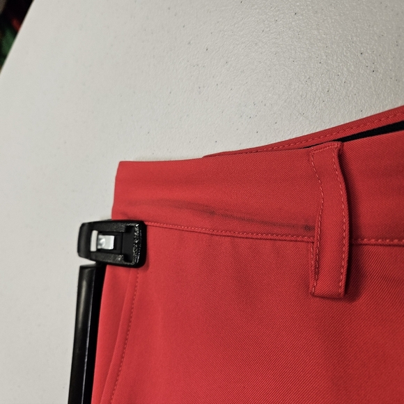 Vineyard Vines Links Red Shorts Sticky Waist Polyester Logo Chino 34 Waist - Picture 5 of 6